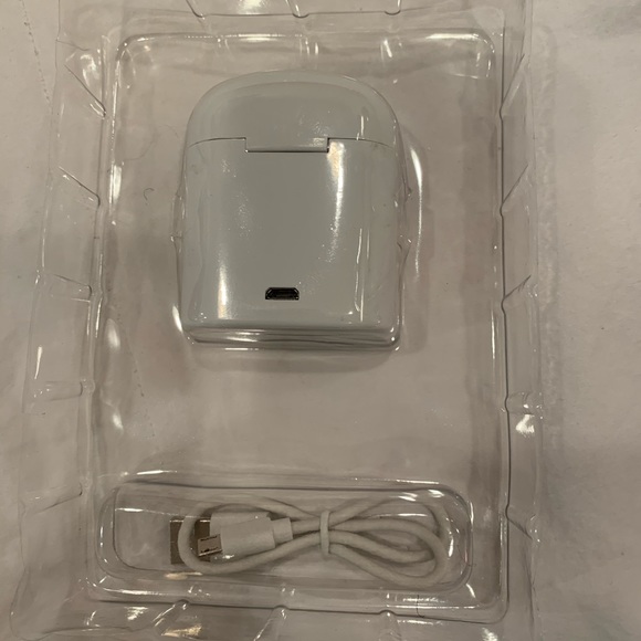 AirPods wireless - Picture 3 of 6